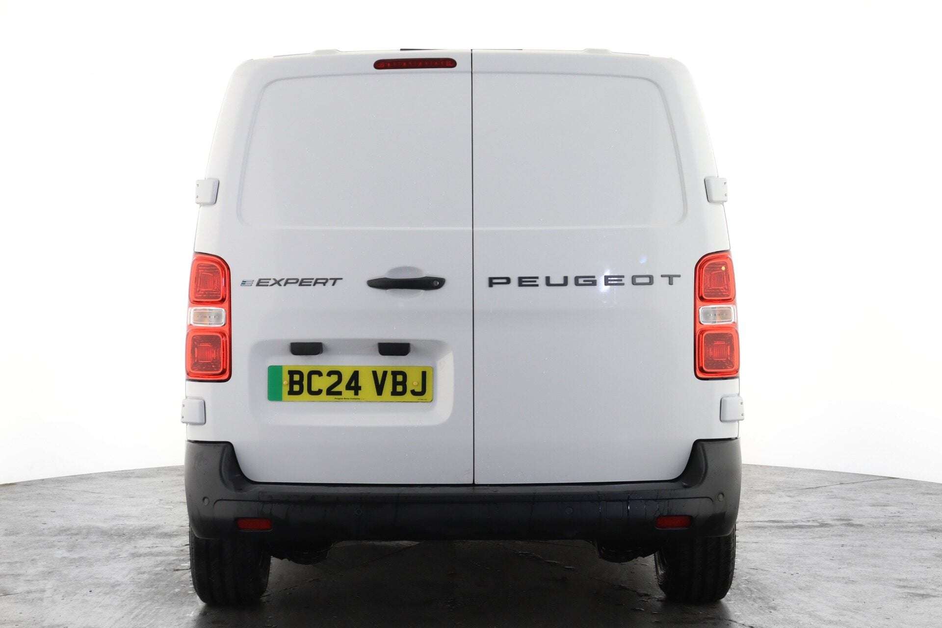 A 2024 PEUGEOT EXPERT Expert 100kW 75kWh Professional Van Auto A 2024 PEUGEOT EXPERT Expert 100kW 75kWh Professional Van Auto