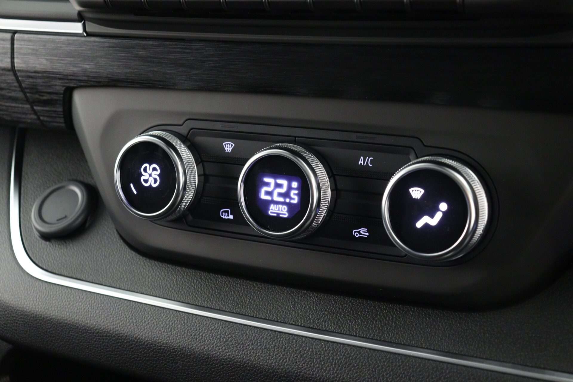 2026 RENAULT TRAFIC 2026 RENAULT TRAFIC