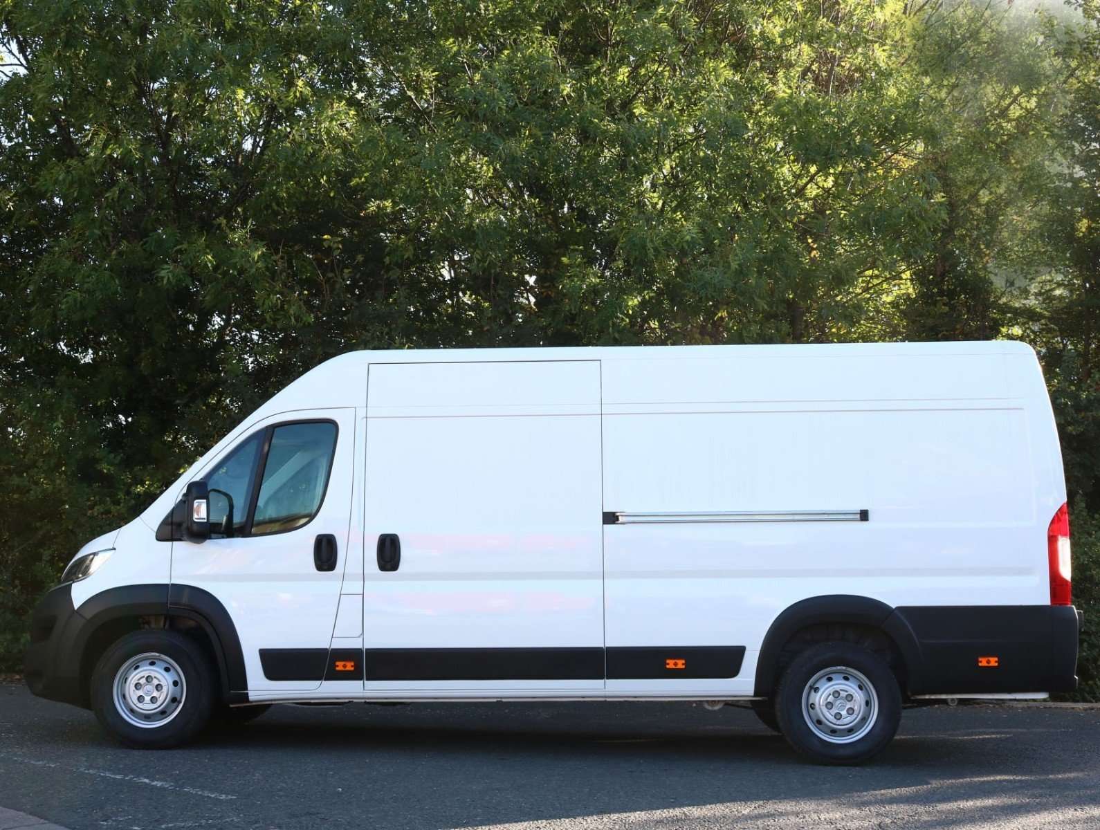 A null CITROEN RELAY 2.2 BlueHDi L4H2 Van 140ps Enterprise Pro A null CITROEN RELAY 2.2 BlueHDi L4H2 Van 140ps Enterprise Pro