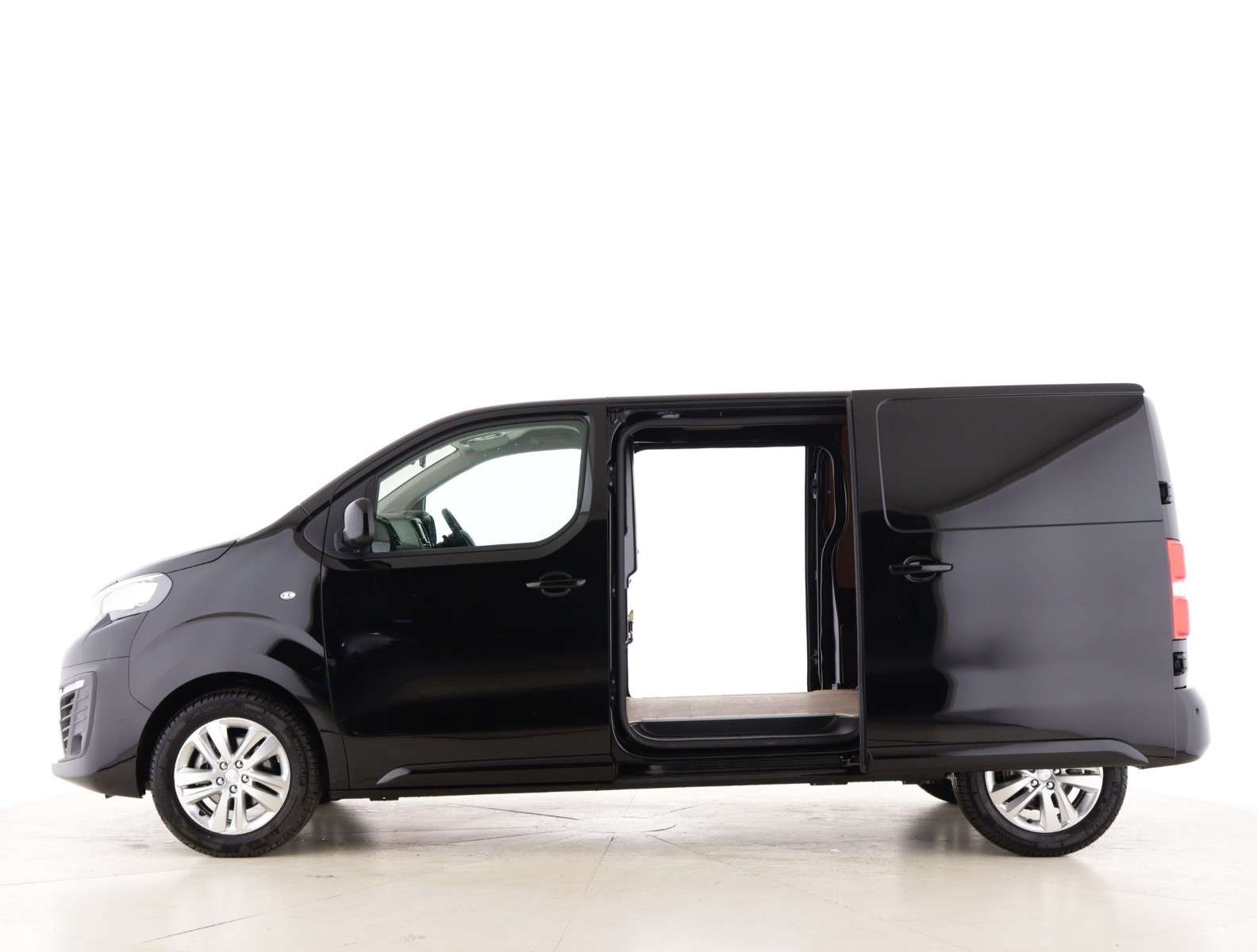 A null PEUGEOT EXPERT Standard 1200 2.0 BlueHDi 180 Asphalt Premium Van EAT8 A null PEUGEOT EXPERT Standard 1200 2.0 BlueHDi 180 Asphalt Premium Van EAT8