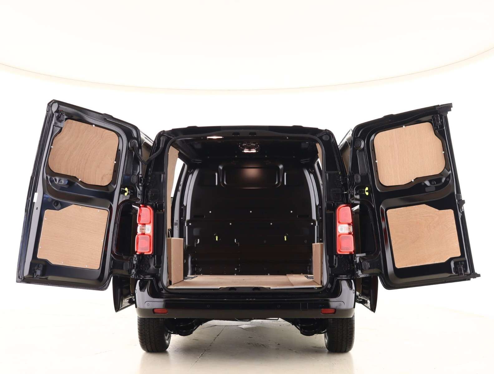 A null CITROEN DISPATCH M 1400 2.0 BlueHDi 180 Van Driver EAT8 A null CITROEN DISPATCH M 1400 2.0 BlueHDi 180 Van Driver EAT8