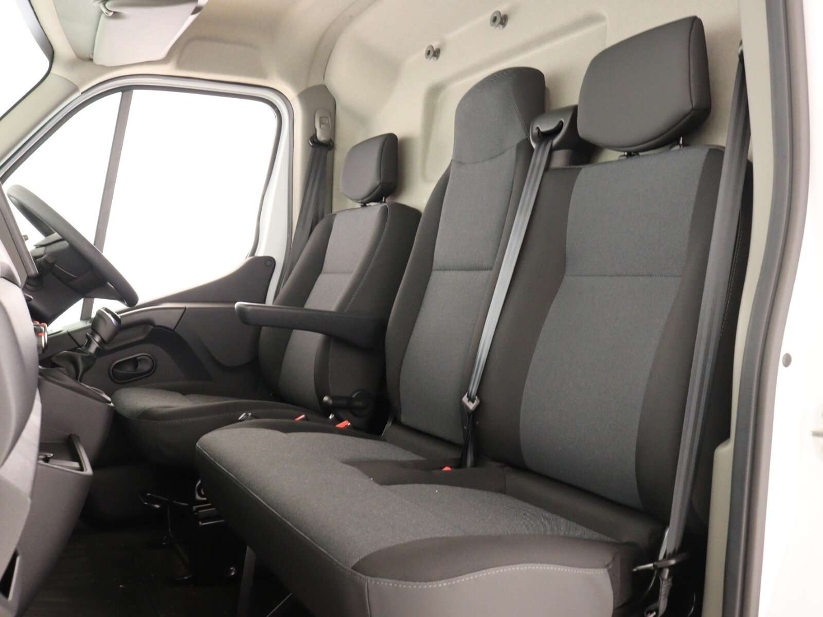 null NISSAN INTERSTAR null NISSAN INTERSTAR