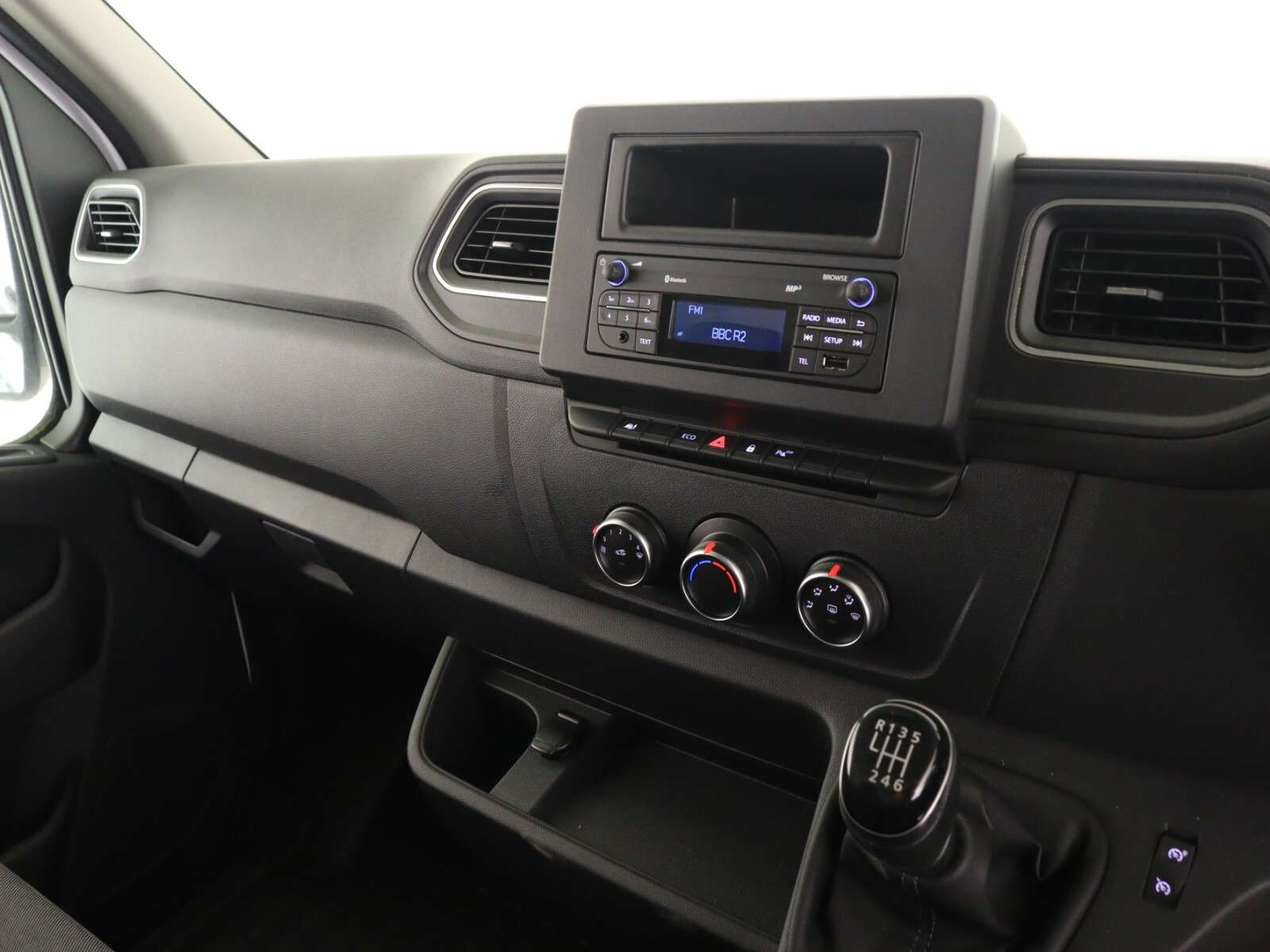 null NISSAN INTERSTAR null NISSAN INTERSTAR