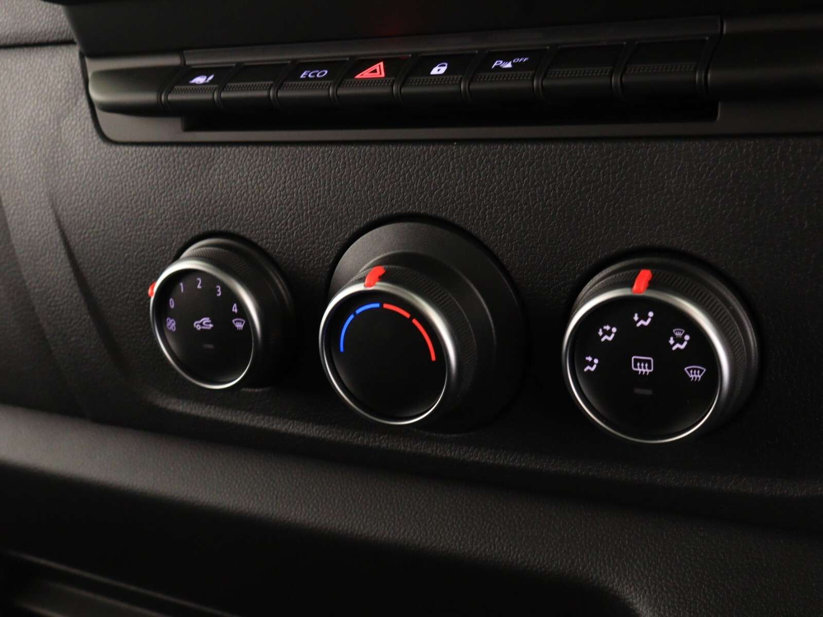 null NISSAN INTERSTAR null NISSAN INTERSTAR