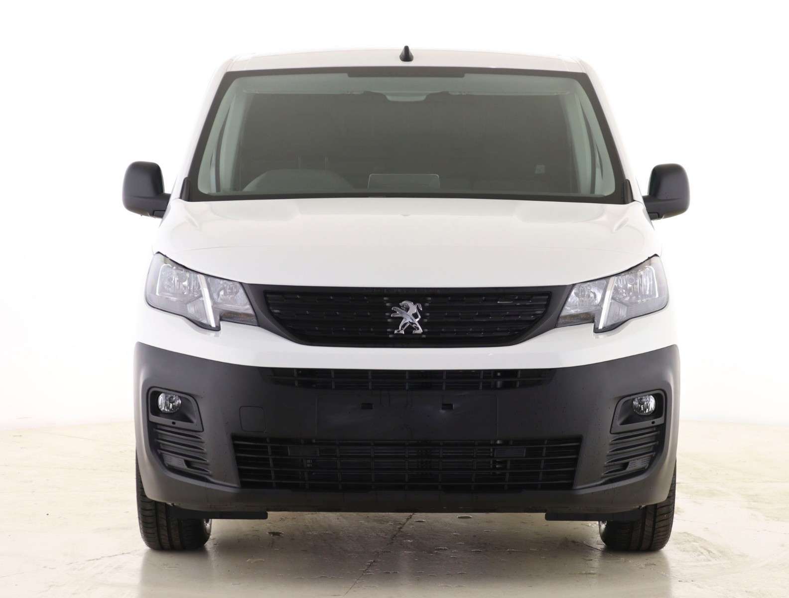 A null PEUGEOT PARTNER Standard 1000 1.5 BlueHDi 100 Professional Premium Van A null PEUGEOT PARTNER Standard 1000 1.5 BlueHDi 100 Professional Premium Van