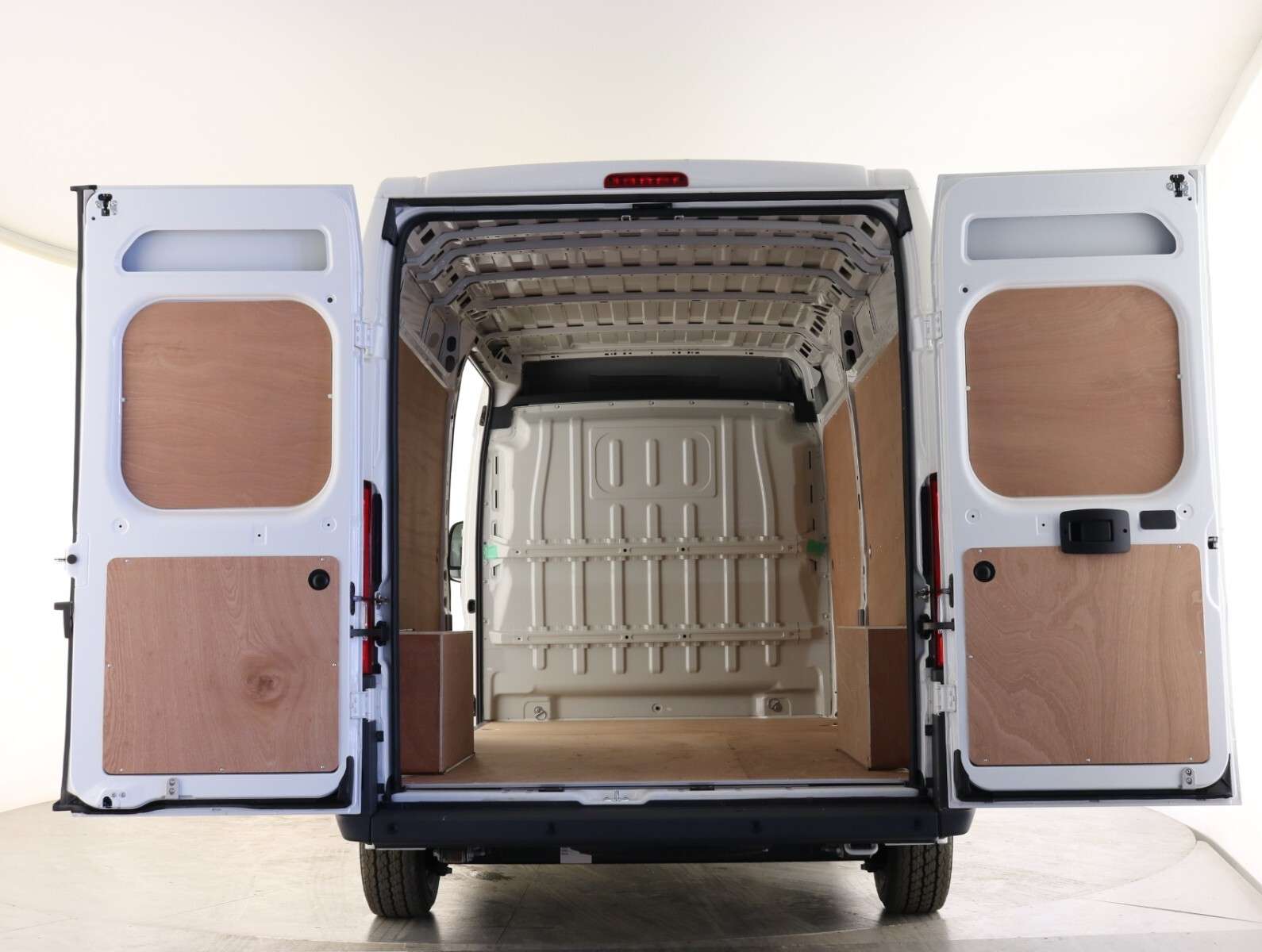 A null CITROEN RELAY 2.2 BlueHDi L3H2 Van 140ps Enterprise Pro A null CITROEN RELAY 2.2 BlueHDi L3H2 Van 140ps Enterprise Pro