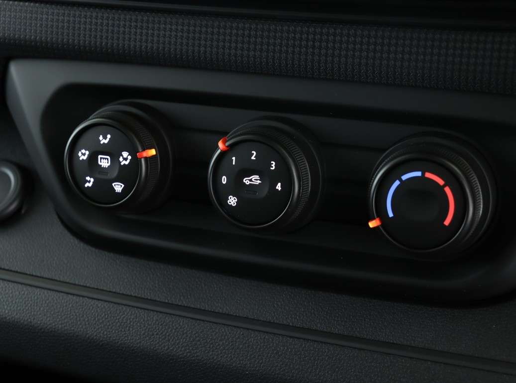 null RENAULT TRAFIC null RENAULT TRAFIC