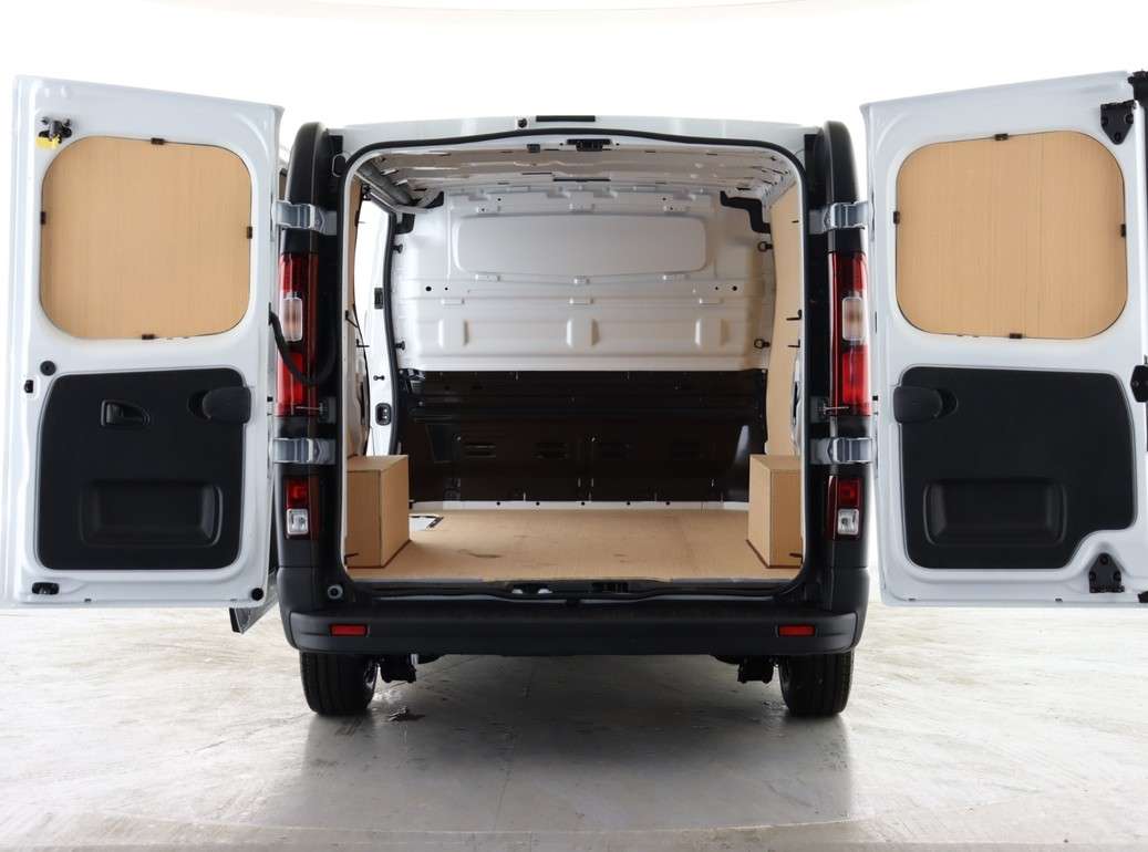 A null RENAULT TRAFIC SL30 START DCI A null RENAULT TRAFIC SL30 START DCI