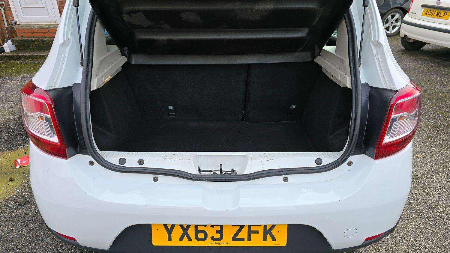 2013 DACIA SANDERO STEPWAY 2013 DACIA SANDERO STEPWAY