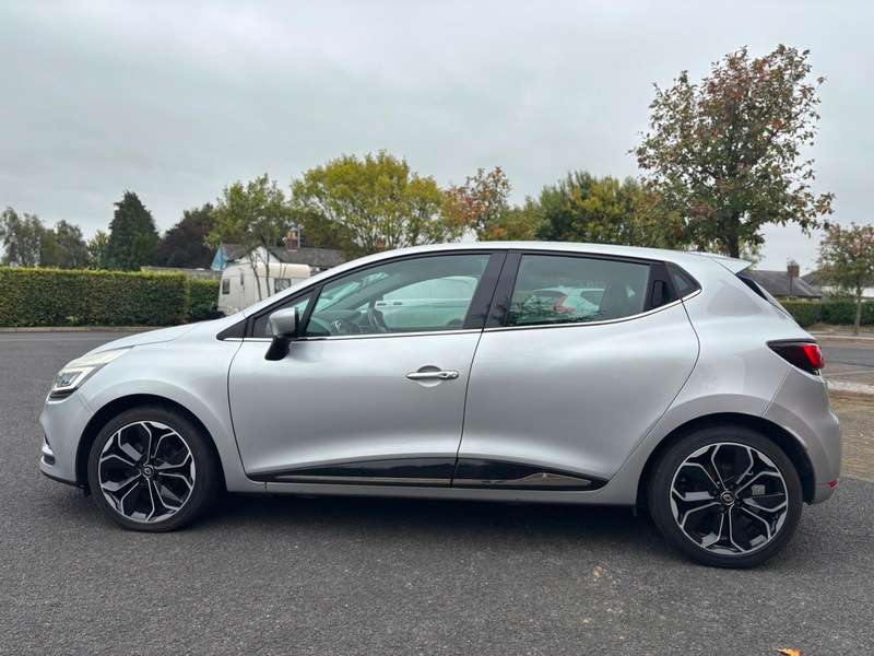 2017 RENAULT CLIO 2017 RENAULT CLIO