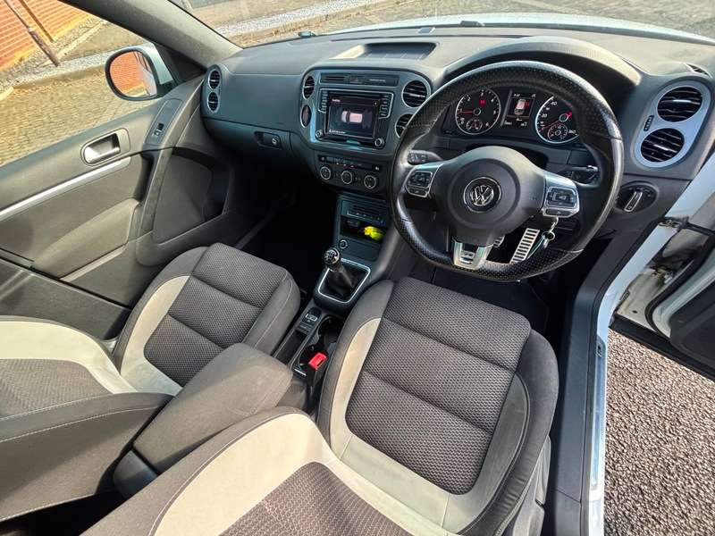 2015 VOLKSWAGEN TIGUAN 2015 VOLKSWAGEN TIGUAN