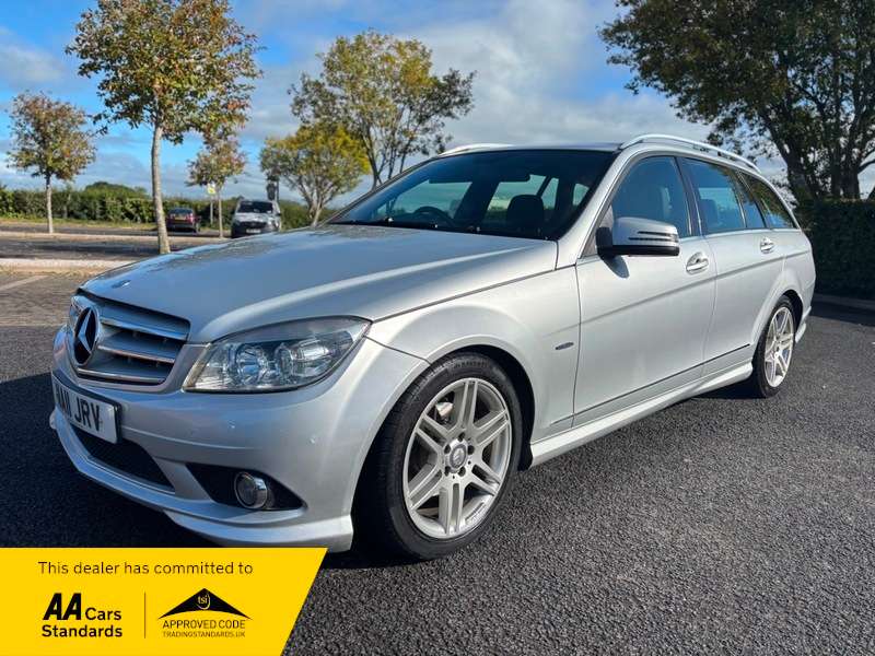 A 2011 MERCEDES C CLASS C220 CDI BLUEEFFICIENCY SPORT ESTATE AUTOMATIC A 2011 MERCEDES C CLASS C220 CDI BLUEEFFICIENCY SPORT ESTATE AUTOMATIC