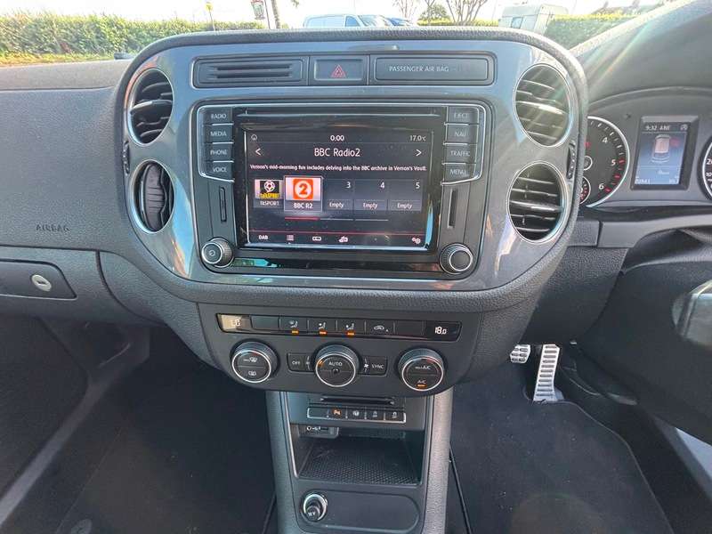 2015 VOLKSWAGEN TIGUAN 2015 VOLKSWAGEN TIGUAN