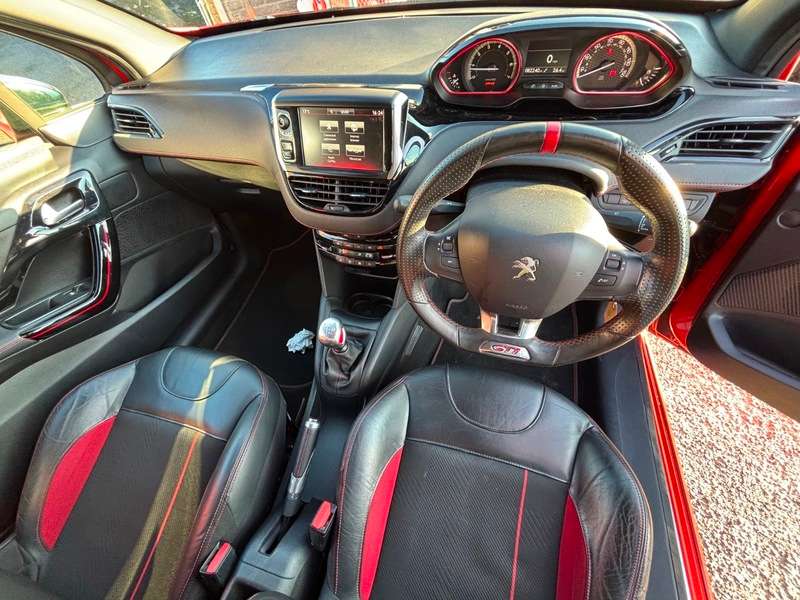 2016 PEUGEOT 208 2016 PEUGEOT 208