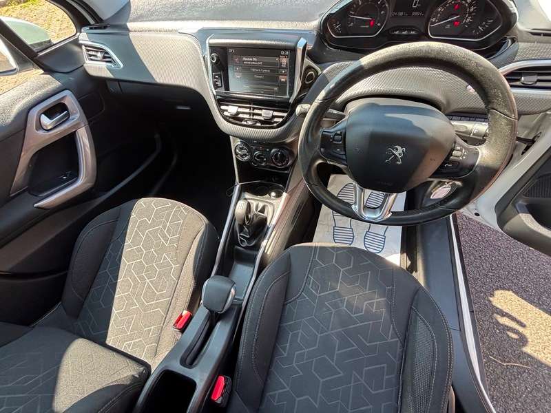 2015 PEUGEOT 2008 2015 PEUGEOT 2008