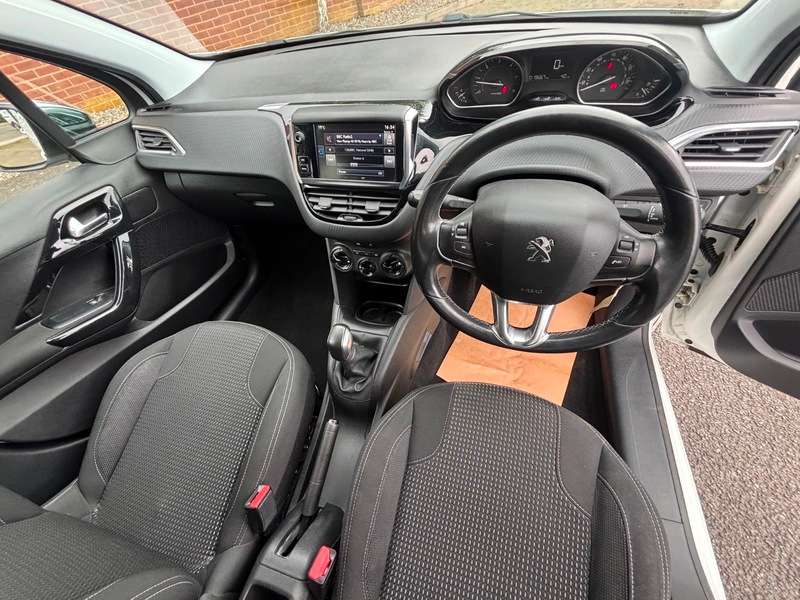 2016 PEUGEOT 208 2016 PEUGEOT 208