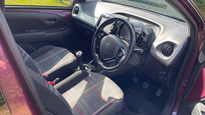 2015 PEUGEOT 108 2015 PEUGEOT 108