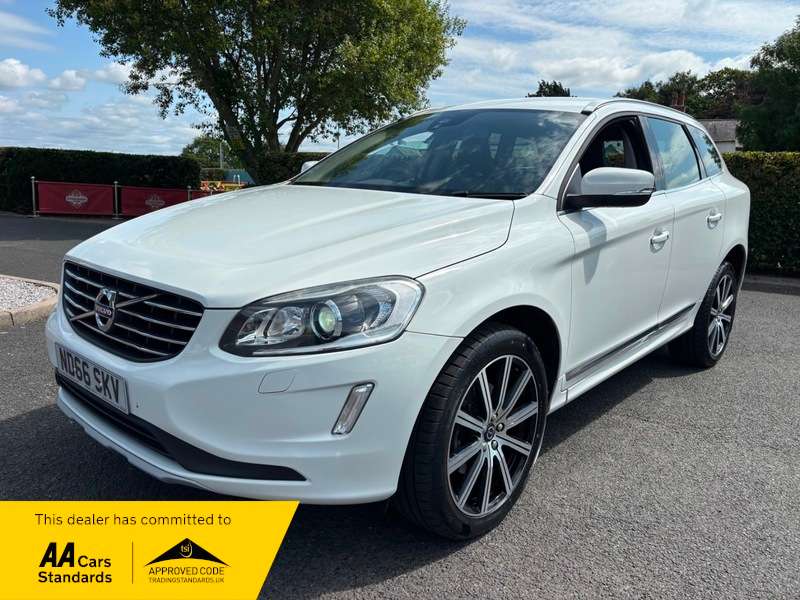 A 2016 VOLVO XC60 D4 SE LUX NAV AWD 2.4 DIESEL AUTOMATIC A 2016 VOLVO XC60 D4 SE LUX NAV AWD 2.4 DIESEL AUTOMATIC