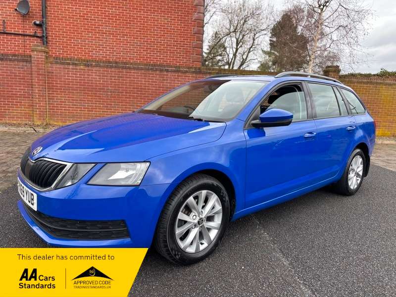 A 2019 SKODA OCTAVIA S TDI ESTATE A 2019 SKODA OCTAVIA S TDI ESTATE