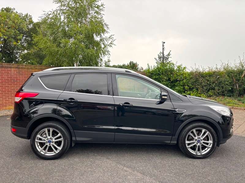 A 2015 FORD KUGA TITANIUM X TDCI A 2015 FORD KUGA TITANIUM X TDCI