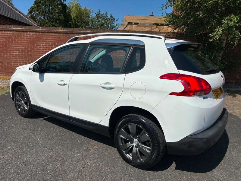 2015 PEUGEOT 2008 2015 PEUGEOT 2008