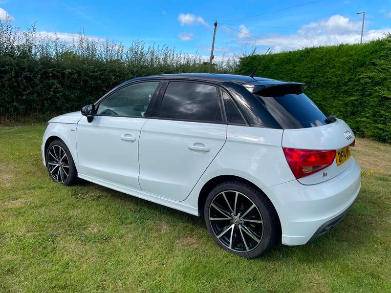 2014 AUDI A1 2014 AUDI A1