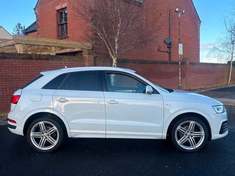 2015 AUDI Q3 2015 AUDI Q3
