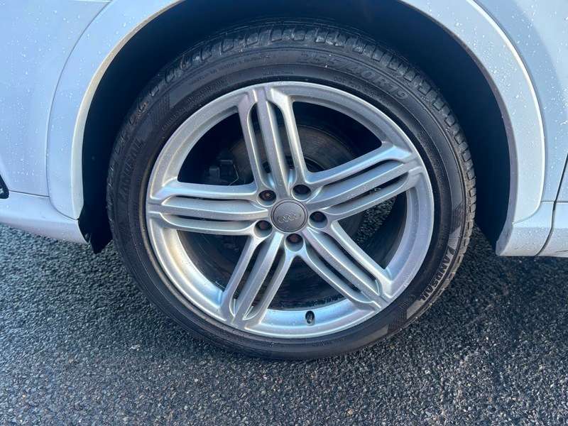 2015 AUDI Q3 2015 AUDI Q3