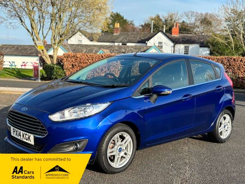 A 2014 FORD FIESTA ZETEC AUTOMATIC A 2014 FORD FIESTA ZETEC AUTOMATIC