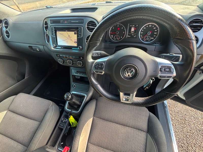 2015 VOLKSWAGEN TIGUAN 2015 VOLKSWAGEN TIGUAN