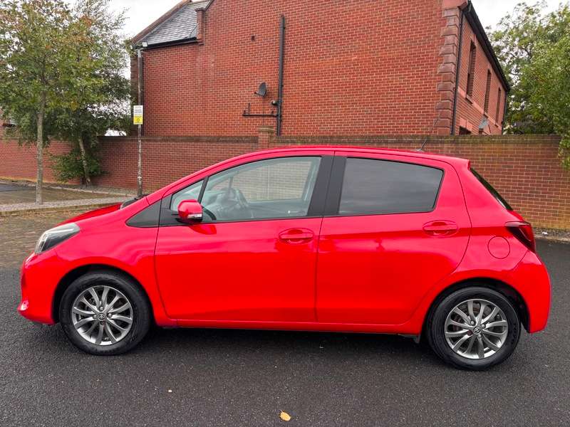 2017 TOYOTA YARIS 2017 TOYOTA YARIS