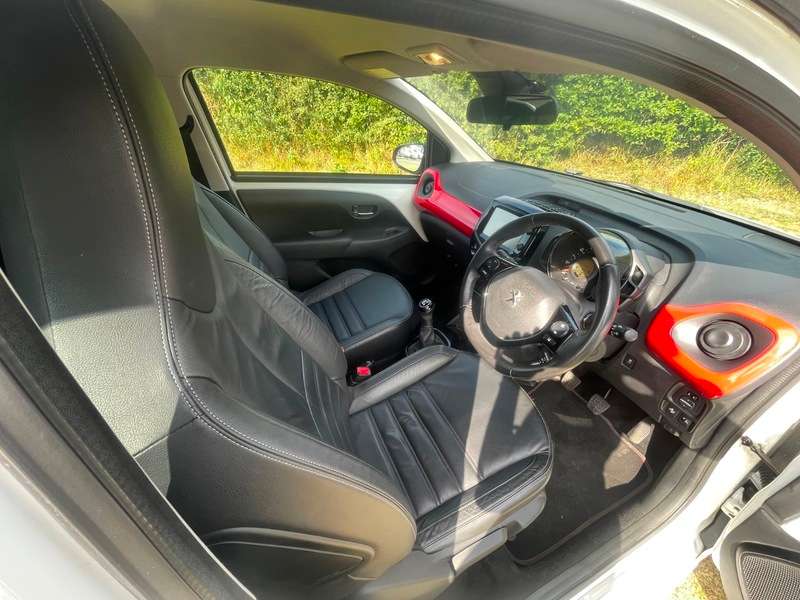 2016 PEUGEOT 108 2016 PEUGEOT 108