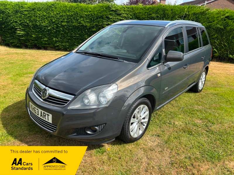 A 2013 VAUXHALL ZAFIRA DESIGN 7 SEATER A 2013 VAUXHALL ZAFIRA DESIGN 7 SEATER