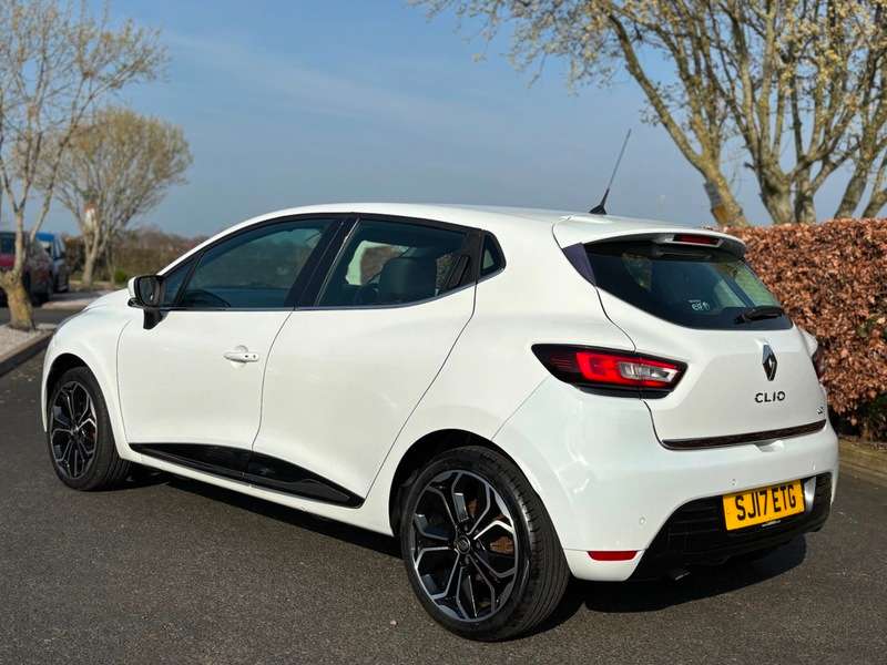 2017 RENAULT CLIO 2017 RENAULT CLIO