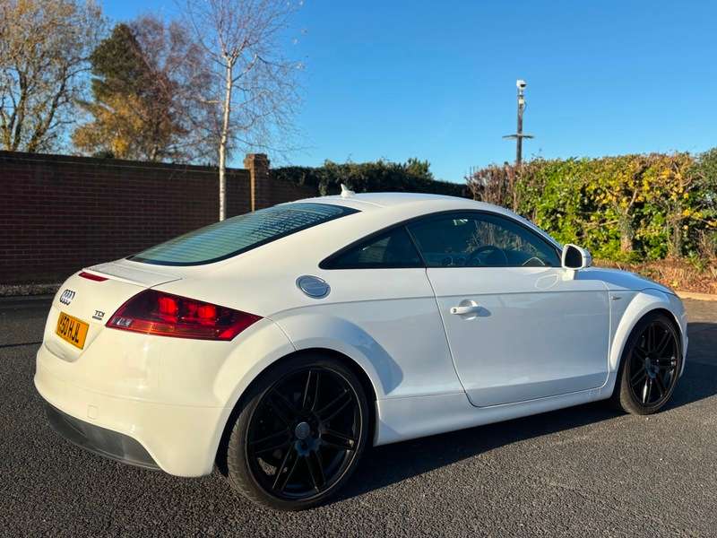 2010 AUDI TT 2010 AUDI TT