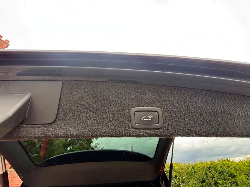 2011 VOLVO XC60 2011 VOLVO XC60