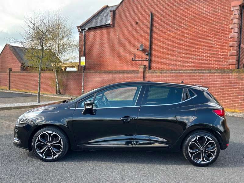 2019 RENAULT CLIO 2019 RENAULT CLIO