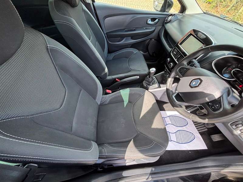 2019 RENAULT CLIO 2019 RENAULT CLIO