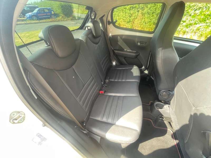2016 PEUGEOT 108 2016 PEUGEOT 108