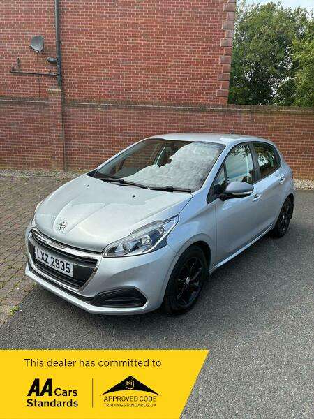 A 2017 PEUGEOT 208 ACTIVE 2017 A 2017 PEUGEOT 208 ACTIVE 2017