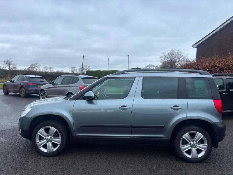 A 2013 SKODA YETI SE PLUS TDI 4x4 A 2013 SKODA YETI SE PLUS TDI 4x4