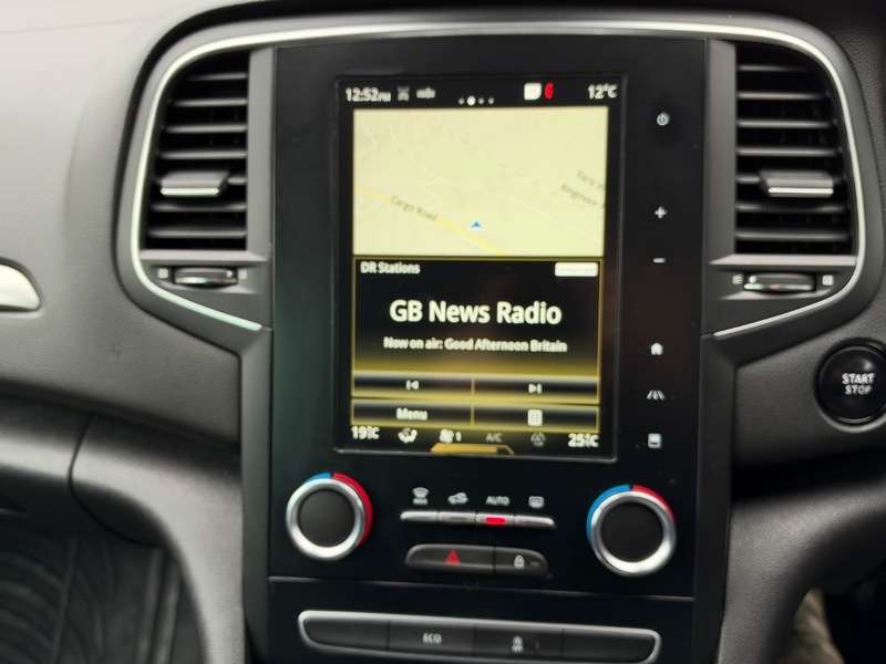 2017 RENAULT MEGANE 2017 RENAULT MEGANE