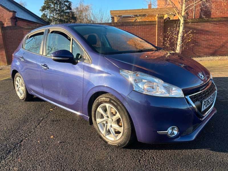 2013 PEUGEOT 208 2013 PEUGEOT 208