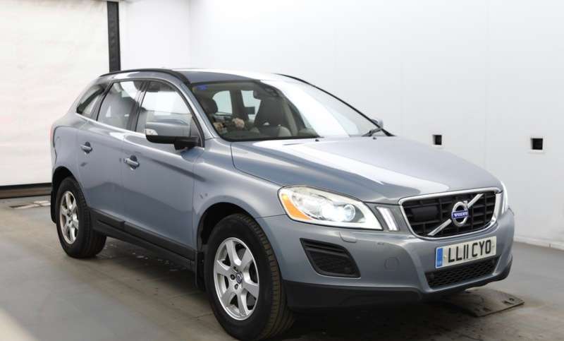 A 2011 VOLVO XC60 D5 SE AWD GEARTRONIC A 2011 VOLVO XC60 D5 SE AWD GEARTRONIC