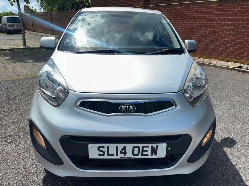 A 2014 KIA PICANTO VR7 A 2014 KIA PICANTO VR7