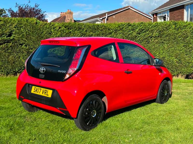 2017 TOYOTA AYGO 2017 TOYOTA AYGO