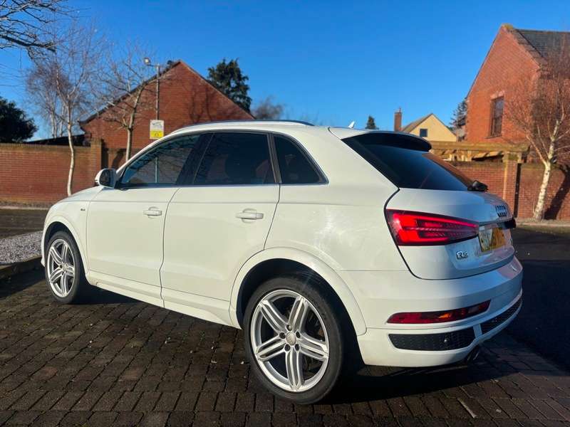 2015 AUDI Q3 2015 AUDI Q3