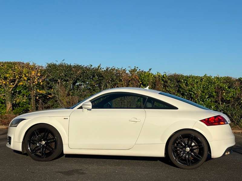 2010 AUDI TT 2010 AUDI TT