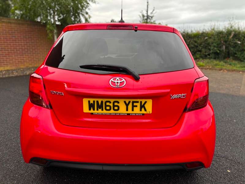 2017 TOYOTA YARIS 2017 TOYOTA YARIS