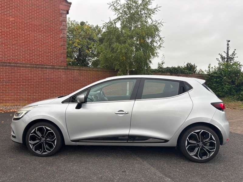 2017 RENAULT CLIO 2017 RENAULT CLIO